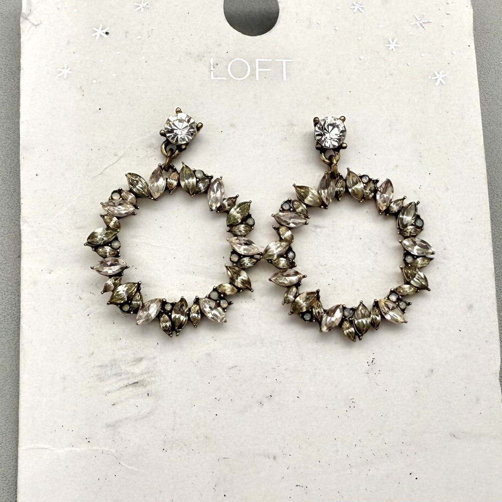 LOFT Earrings Pierced Ear Round Crystal Dangles Gold‎ Tone Setting 1.5 Inch Drop